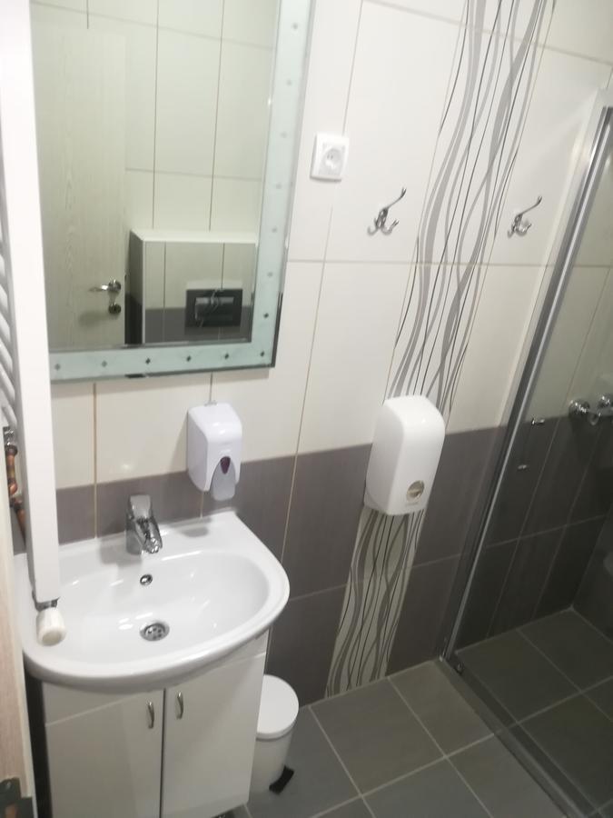 Karavan 123 Raska Bagian luar foto