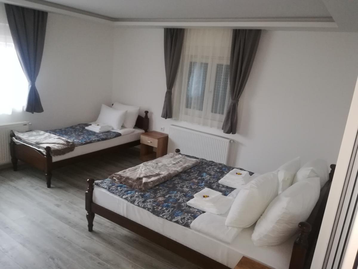 Karavan 123 Raska Bagian luar foto