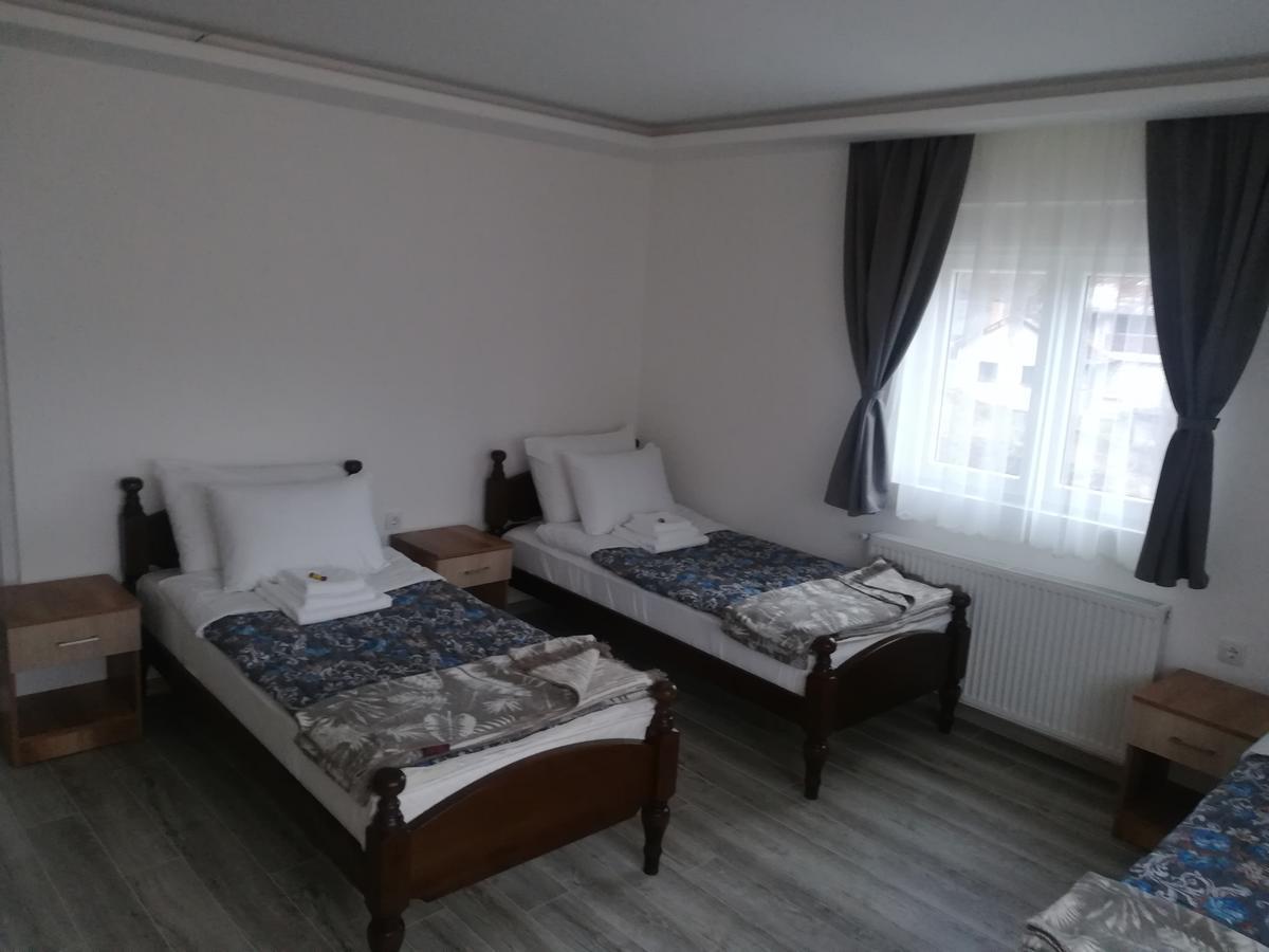 Karavan 123 Raska Bagian luar foto