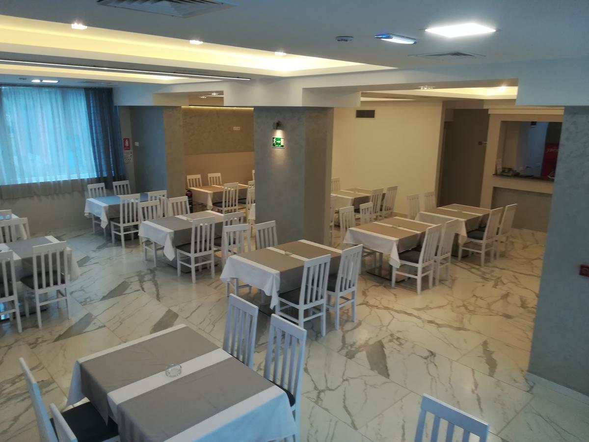 Karavan 123 Raska Bagian luar foto