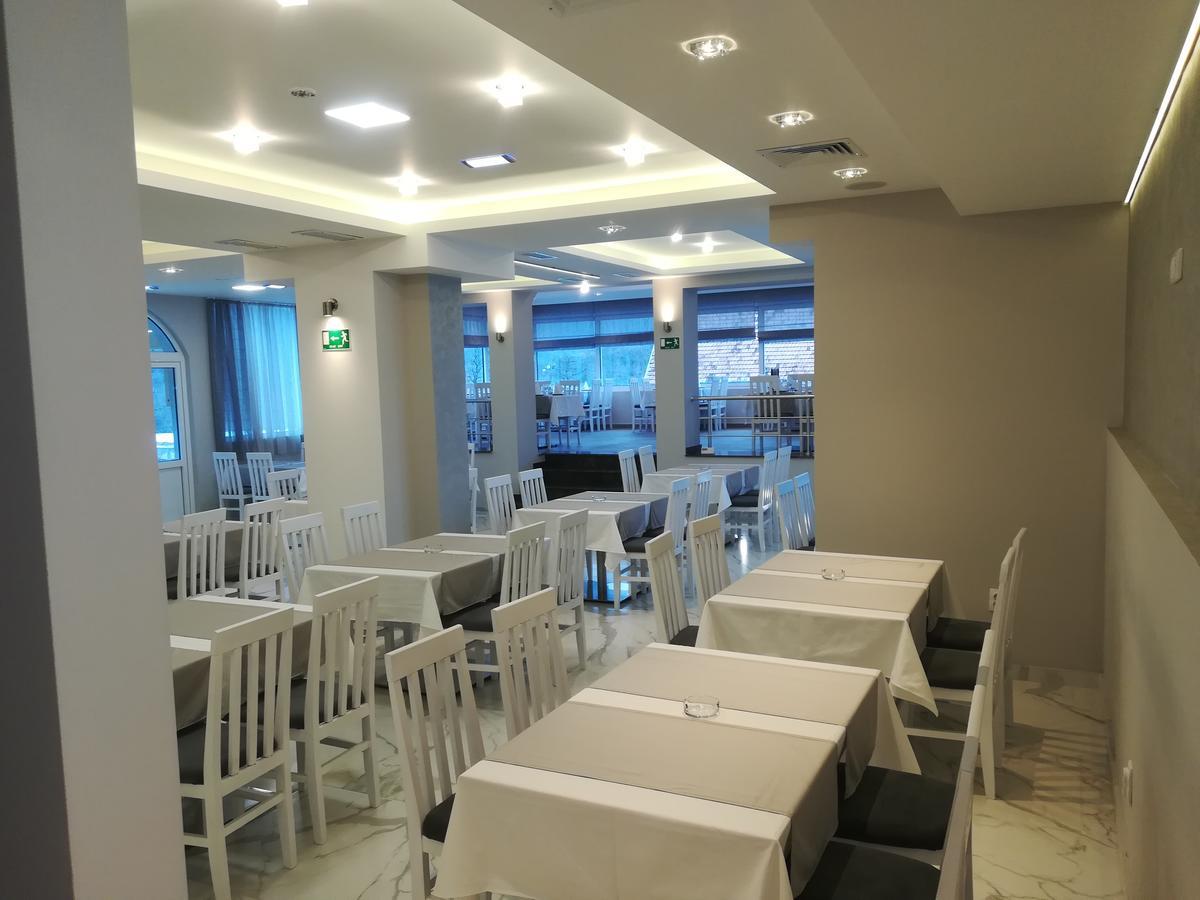 Karavan 123 Raska Bagian luar foto