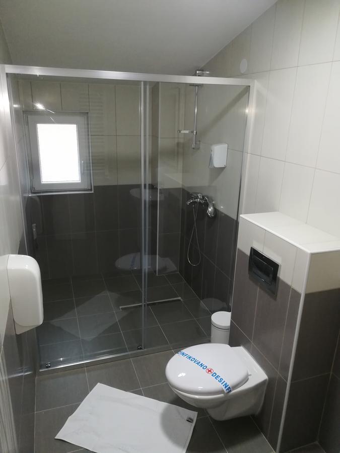 Karavan 123 Raska Bagian luar foto