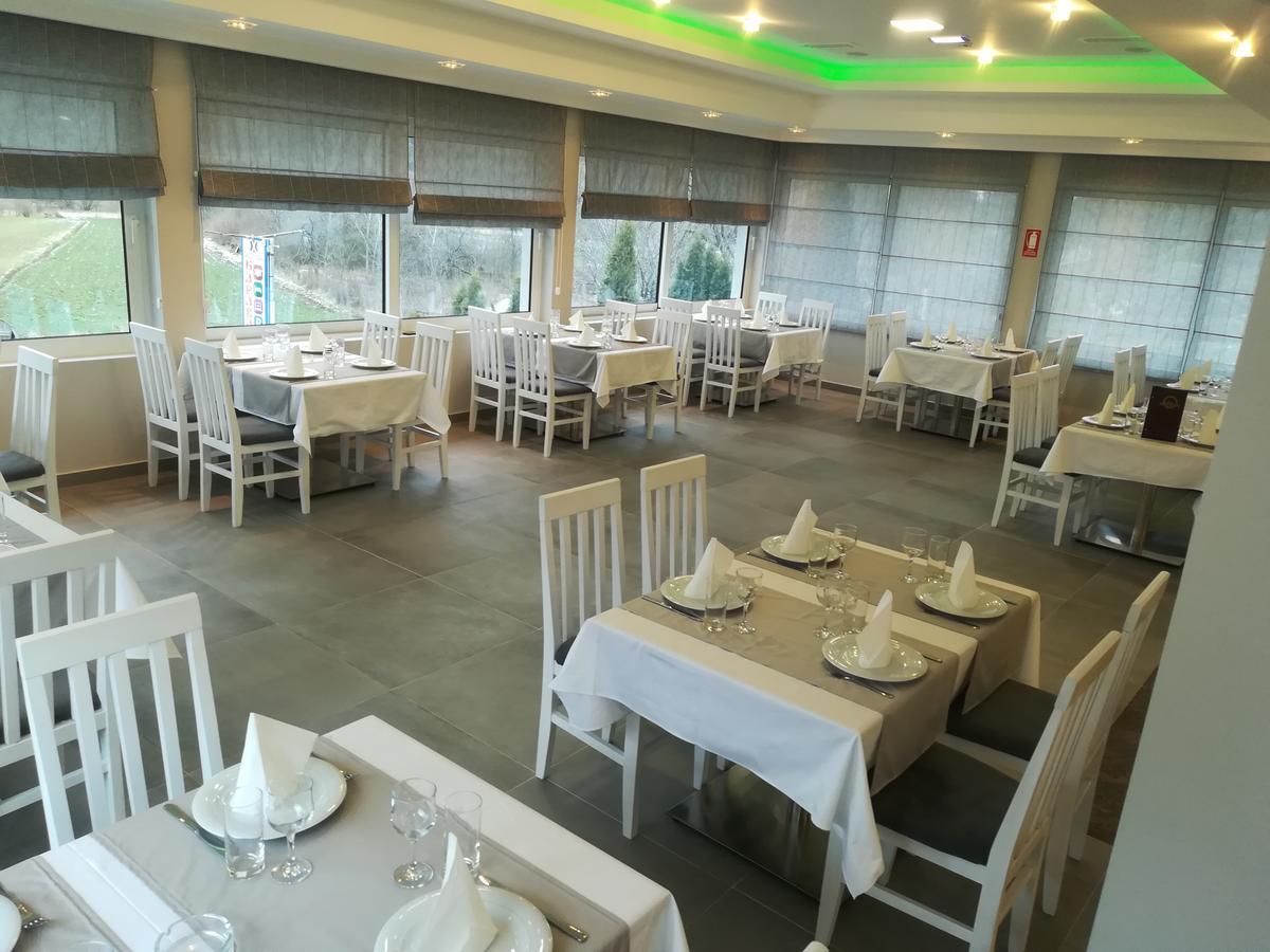 Karavan 123 Raska Bagian luar foto