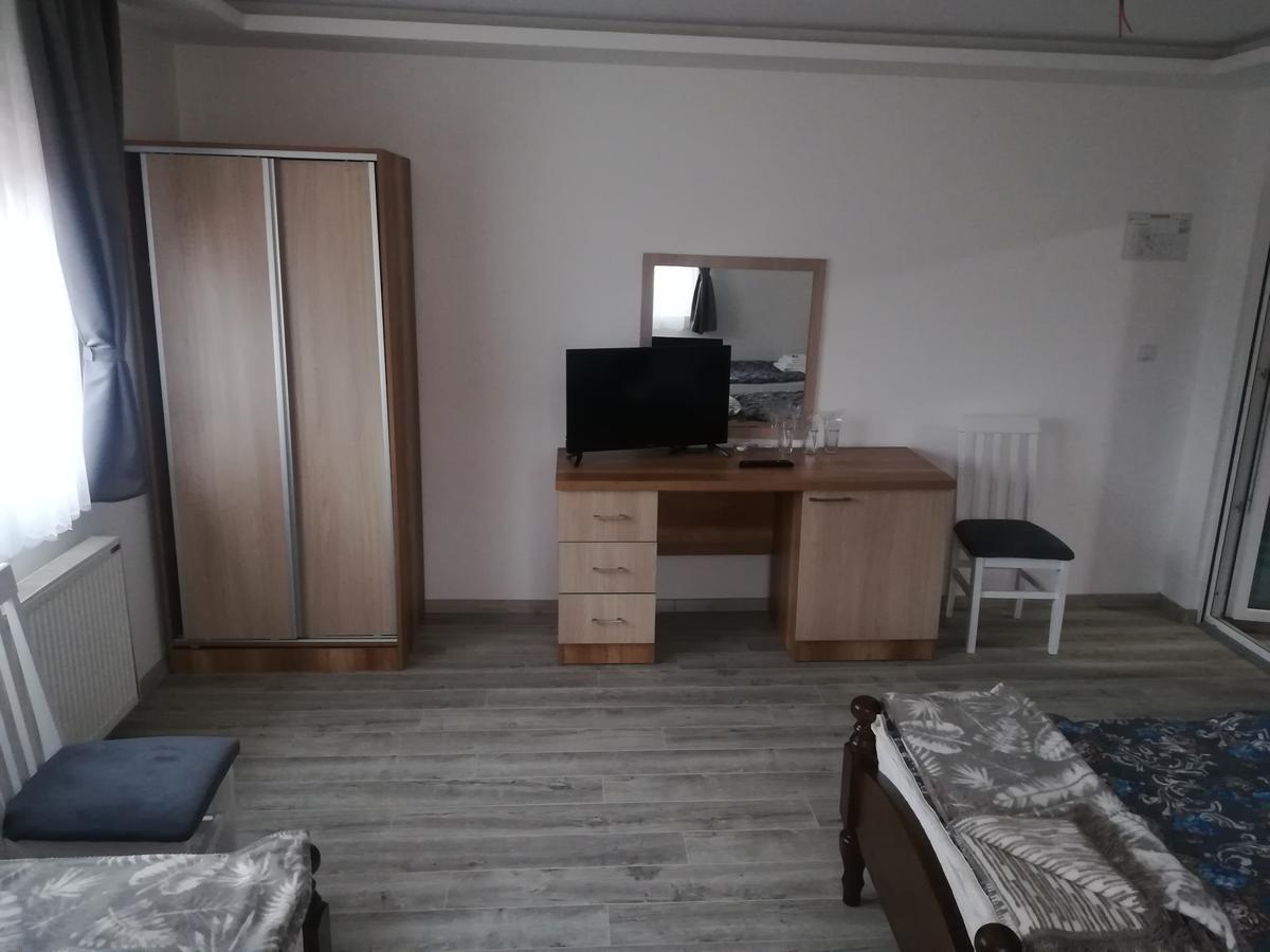 Karavan 123 Raska Bagian luar foto